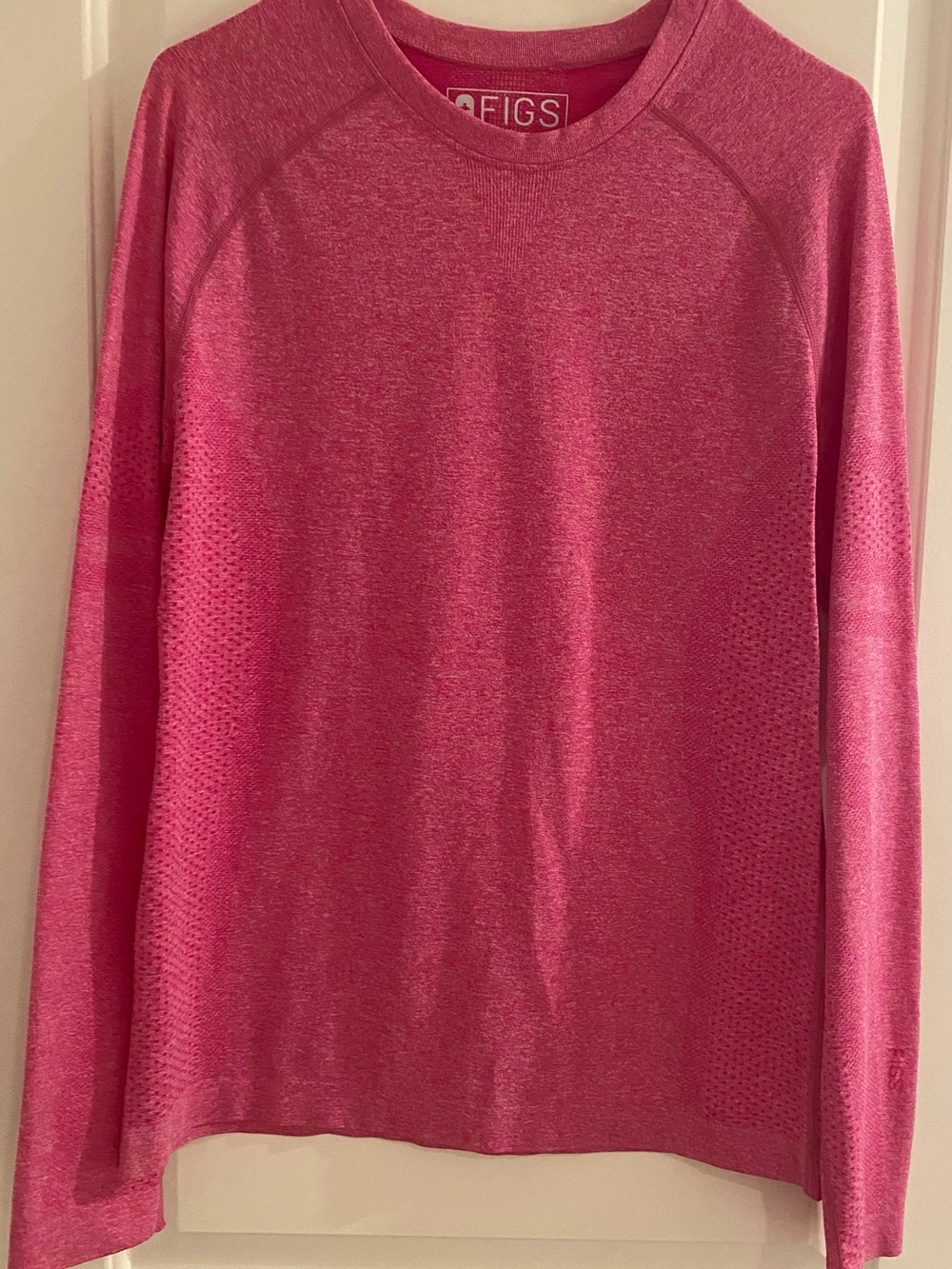 Figs Salta Seamless Long-Sleeve Underscrub in Pink size XL
